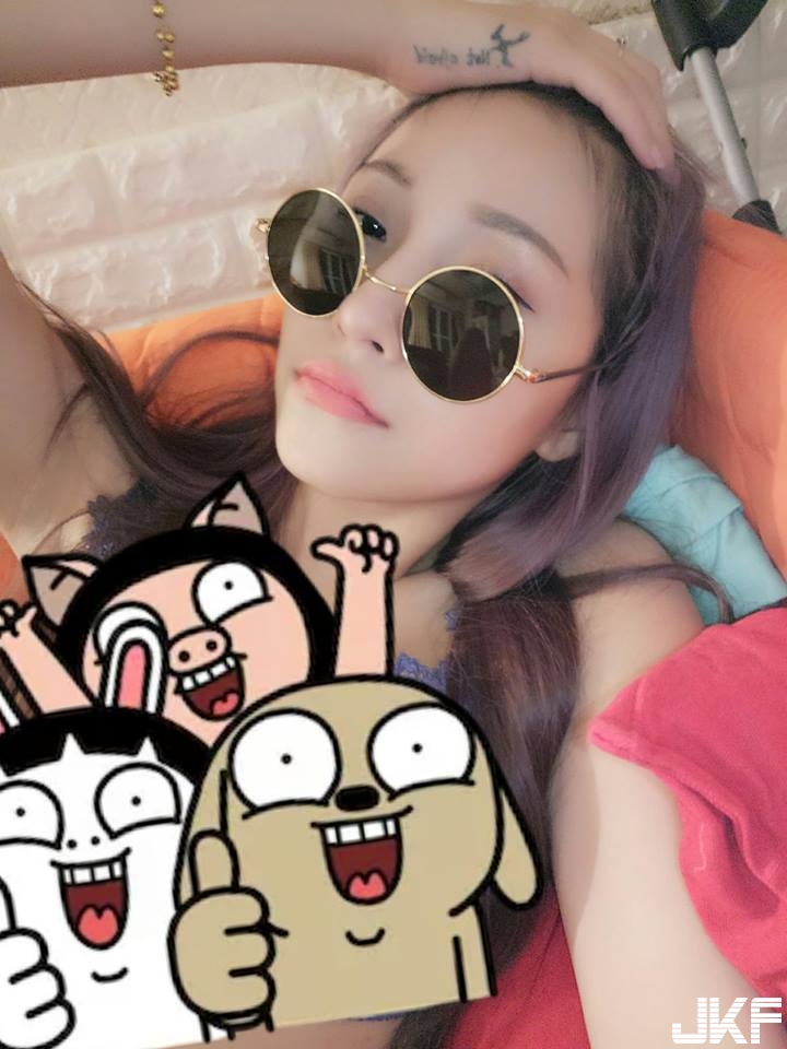 酒吧「隱乳系正妹」誠徵同事！超高顏值還有「姣好身材」讓求職者大排長龍！