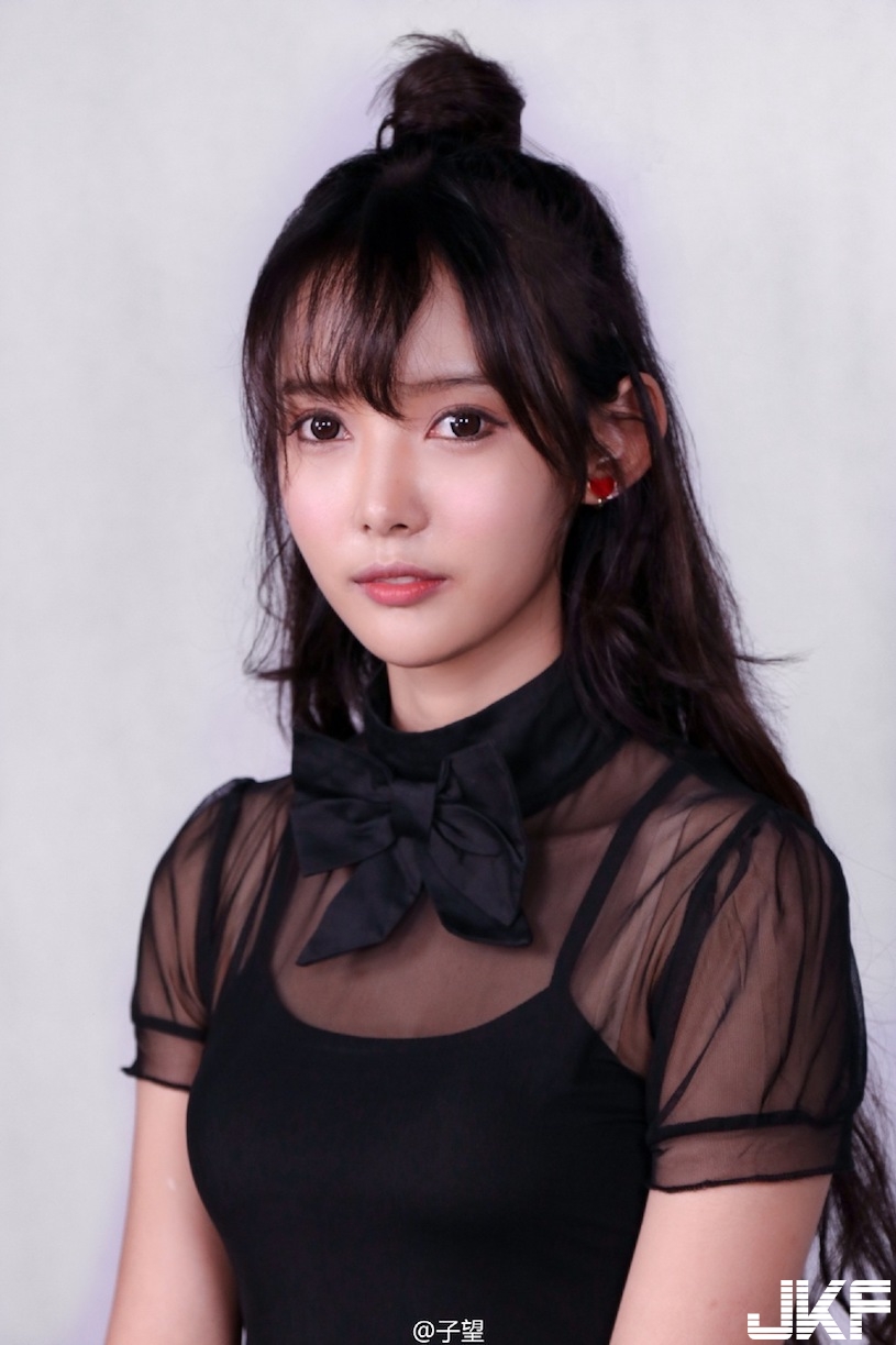 最美女弓箭手！天使臉孔「好身材藏不住」，一拉弓就把大家電暈了！
