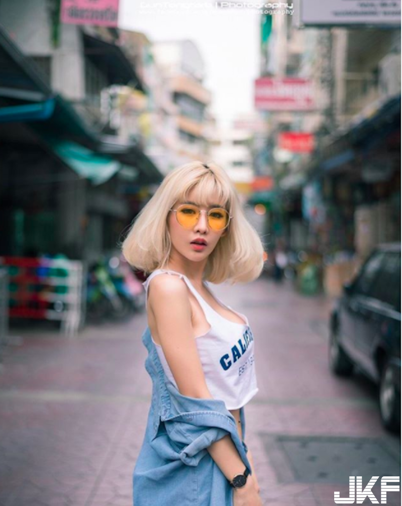 小隻馬的逆襲！超嬌小「巨乳萌妹」太亮眼！小小身軀藏不住「大大乳量」！