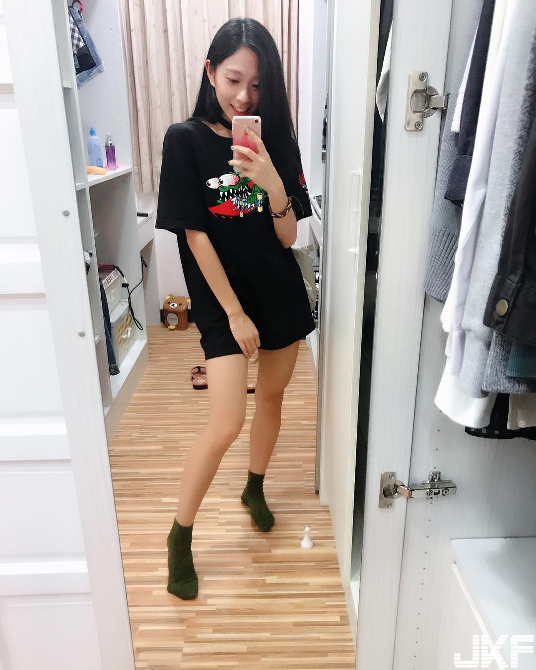 超辣小蠻腰！台師大「熱舞社正妹」火辣熱舞與呆萌日常的可愛反差！