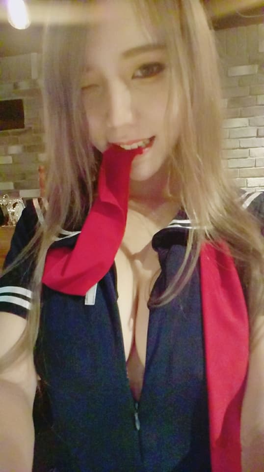 台灣最性感「大尺小狐狸」！正妹的「渾圓美乳」藏不住，都快從背心裡掉出來啦！