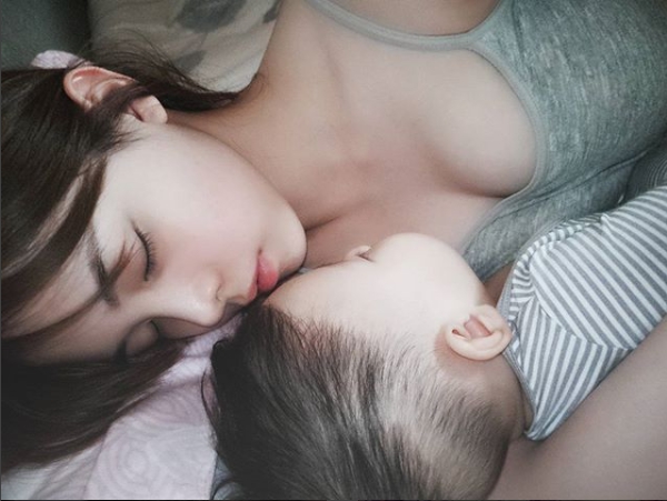 根本極品！巨乳＋細腰形狀渾圓飽滿，快用花椰菜切她中路啊！