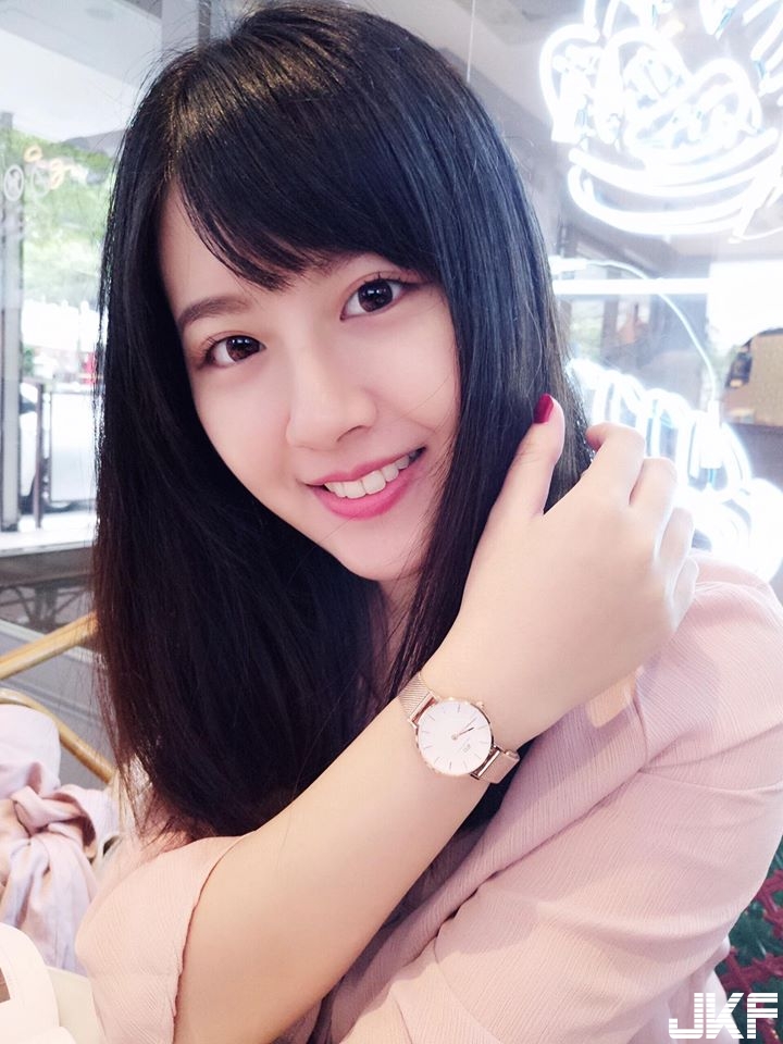 戀愛了！表特版推爆「超清新正妹」，網友驚豔：台版有村架純！