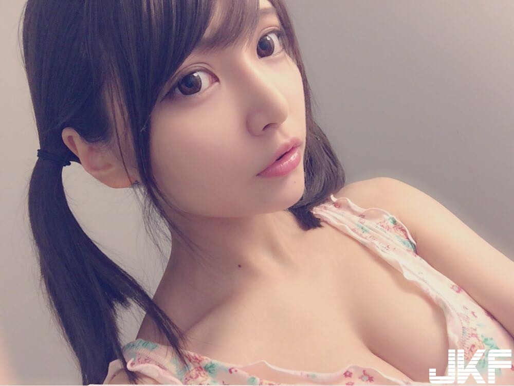 少女「錢湯入浴」透明感滿分　G奶激起浴池浪花！她的夢想是露給大家看&#8230;