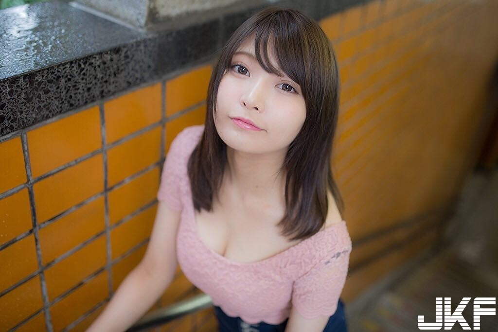 少女「錢湯入浴」透明感滿分　G奶激起浴池浪花！她的夢想是露給大家看&#8230;