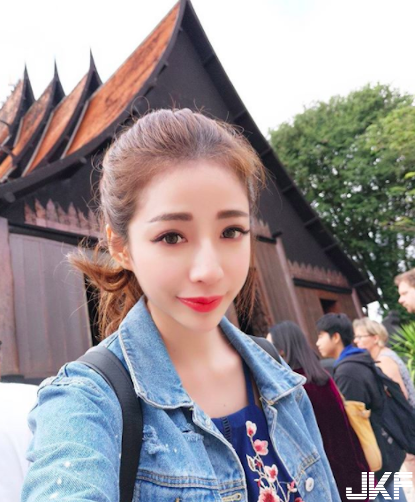 正妹自拍大露「爆乳事業線」，渾圓美乳超吸睛，養眼到極點啊！