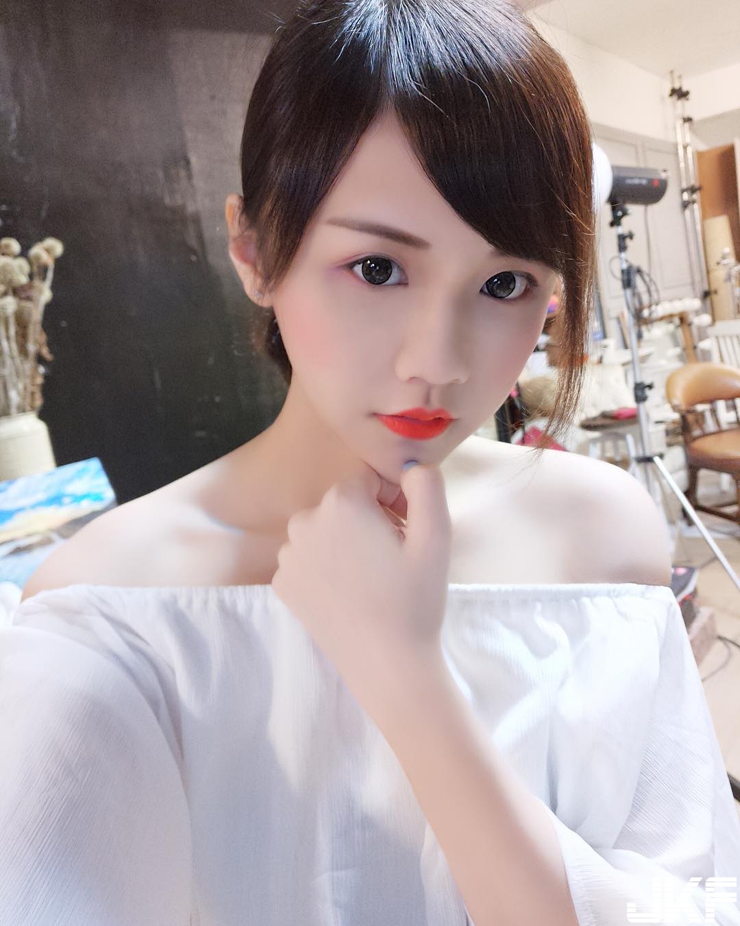 水手服最佳代言人！萌系「制服美少女」超可愛　脫下制服原來胸前很有料！