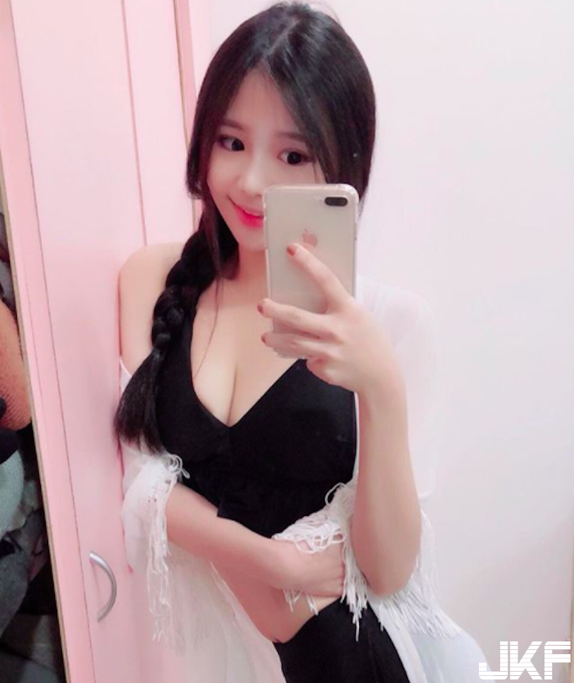 爆乳甜心「內衣美照好火辣」，渾圓集中的胸型看了都醉了！
