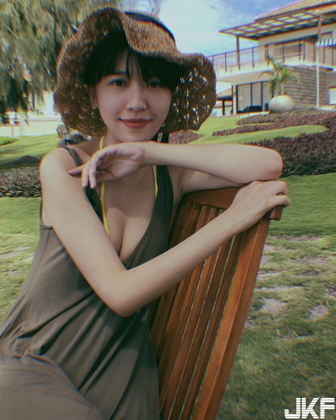 七夕還沒到怎麼有仙女？仙女氣質「長腿護士」輕輕一笑就勾走你的靈魂！