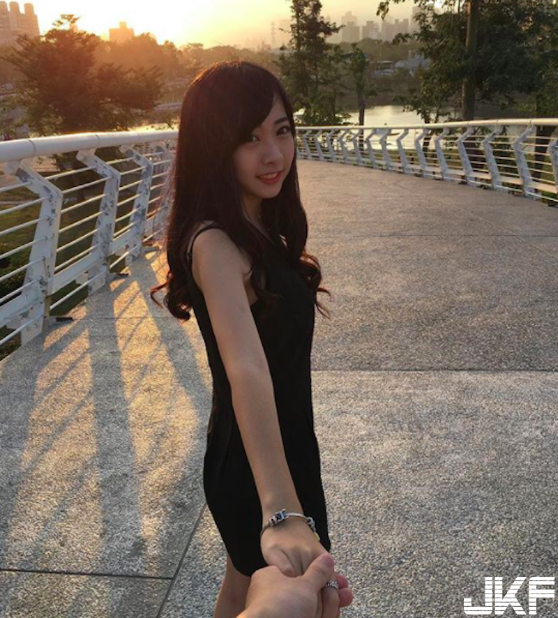 道明高中「娃娃臉學生妹」！嬌小可愛「理想女友型」！看到直接戀愛了啊！