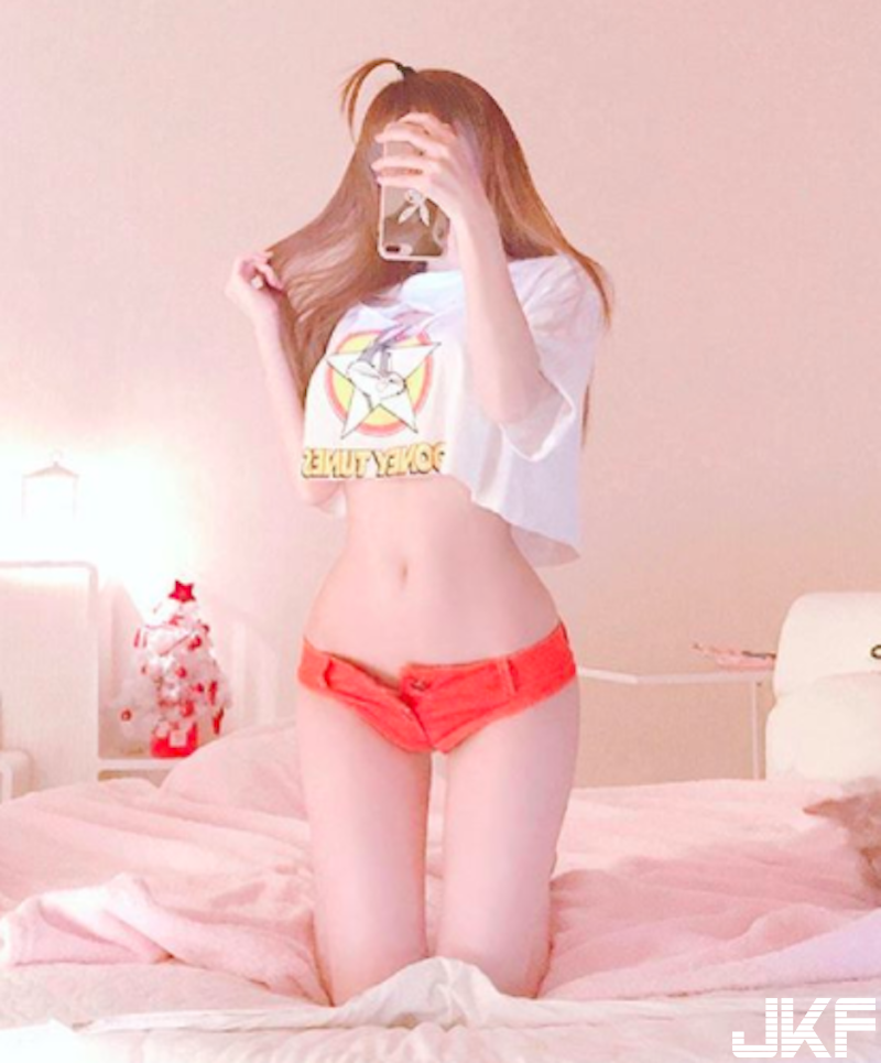 娃娃臉「巨奶正妹」太會撩！胸跟屁股一樣「豐滿肉肉」！每張衣服都穿少少&#8230;