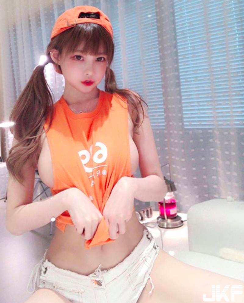 娃娃臉「巨奶正妹」太會撩！胸跟屁股一樣「豐滿肉肉」！每張衣服都穿少少&#8230;