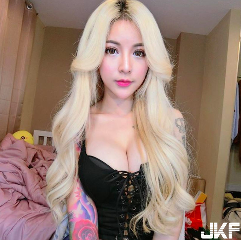 網路瘋傳「超胸爆乳DJ」飽滿上圍太惹火！超邪惡「美乳線條」畫面好銷魂…