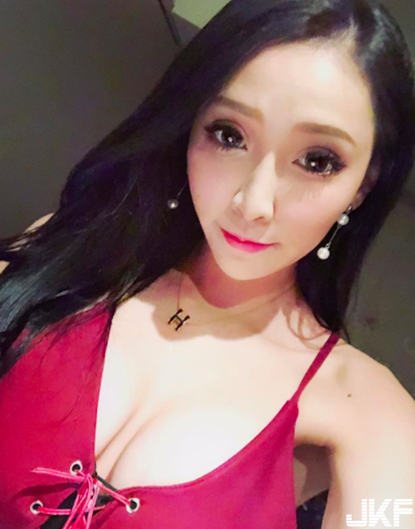 火辣DJ身材超兇暴！性感爆乳裝「渾圓美乳要炸出來」！