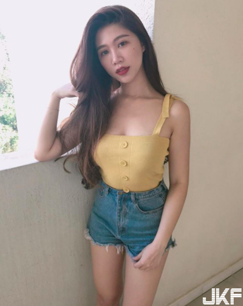 超商驚見「極品白皙正妹」美乳讓人好陶醉！壞壞的「邪惡視角」引人遐想…