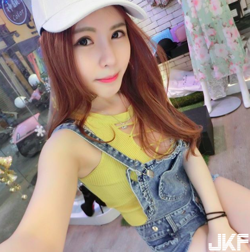捕獲超兇高鐵正妹，深V美乳「形狀太邪惡」，旁邊乘客都受不了了！