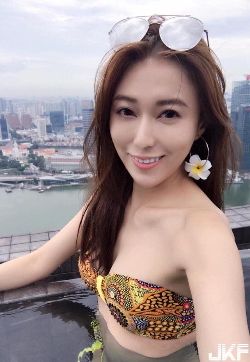 大眼麻豆「深V美乳太吸睛」， 事業線深到讓人瘋狂啊！