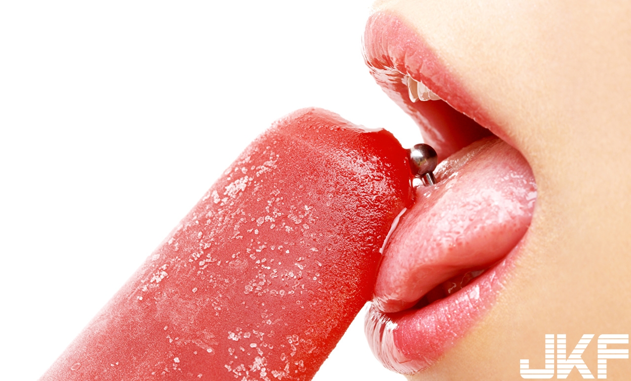 Ice_cream_Lips_Closeup_Macro_Tongue_Body_piercing_514896_1280x774.jpg