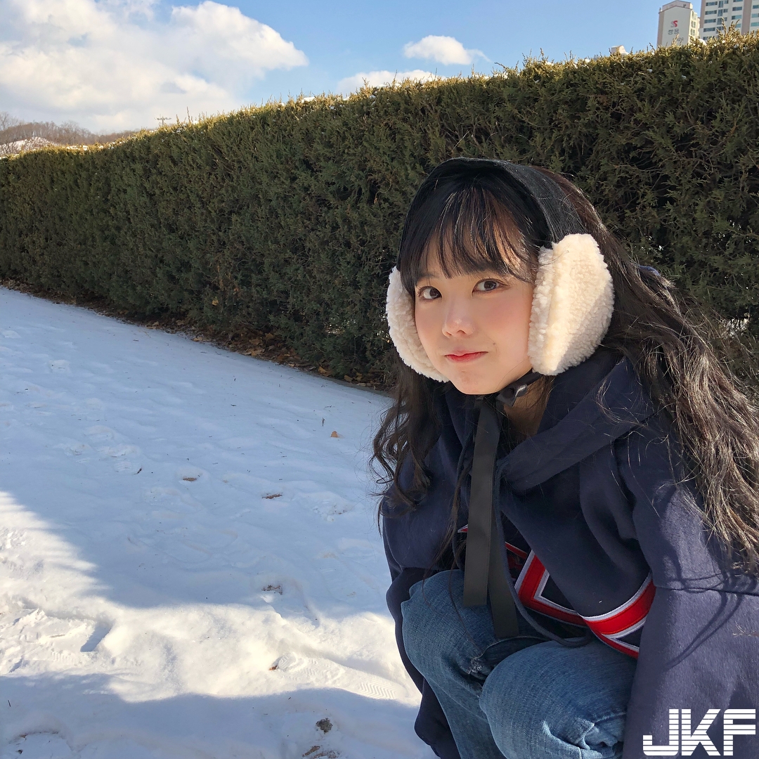 戀愛了！洋娃娃臉蛋水汪大眼散發「超萌魅力」，想帶回家給爸媽看！