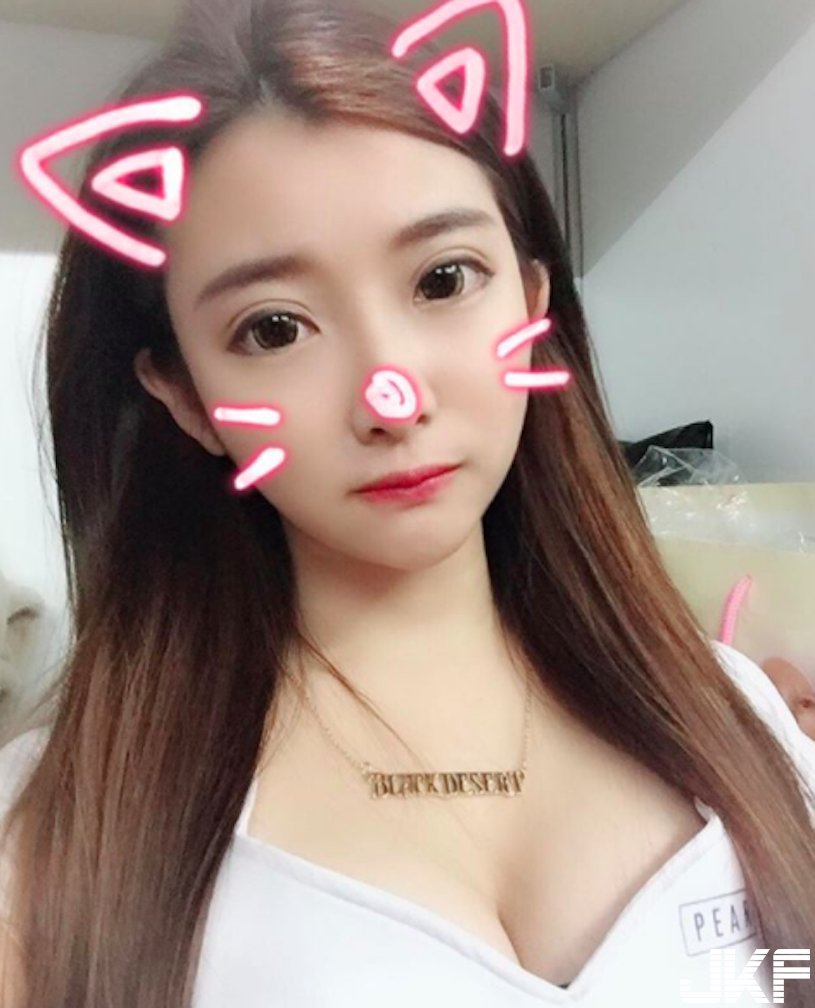 爆乳麻豆「超兇馬甲」讓人暴動！「完美S身材」眼睛離不開了！