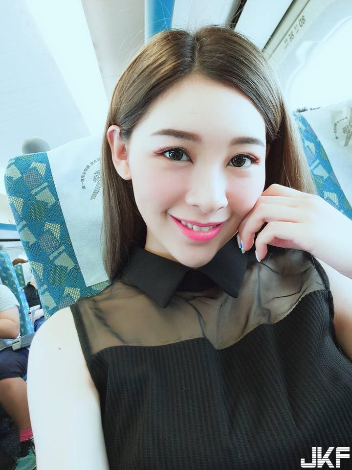 千年一見「飽滿水滴乳」比基尼現圓形！「極品美乳」這個只能給滿分了！