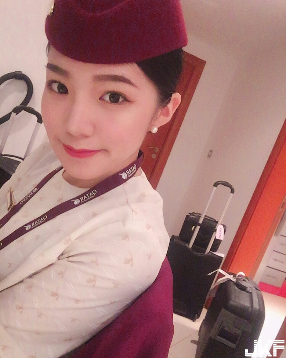 美到國外去！卡達航空台灣空姐「小陳妍希」，精緻五官超吸睛！
