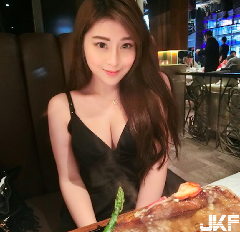 上菜啦！超胸「E杯爆乳妹」整顆巨球炸桌！神猛奶量看der你不要不要…