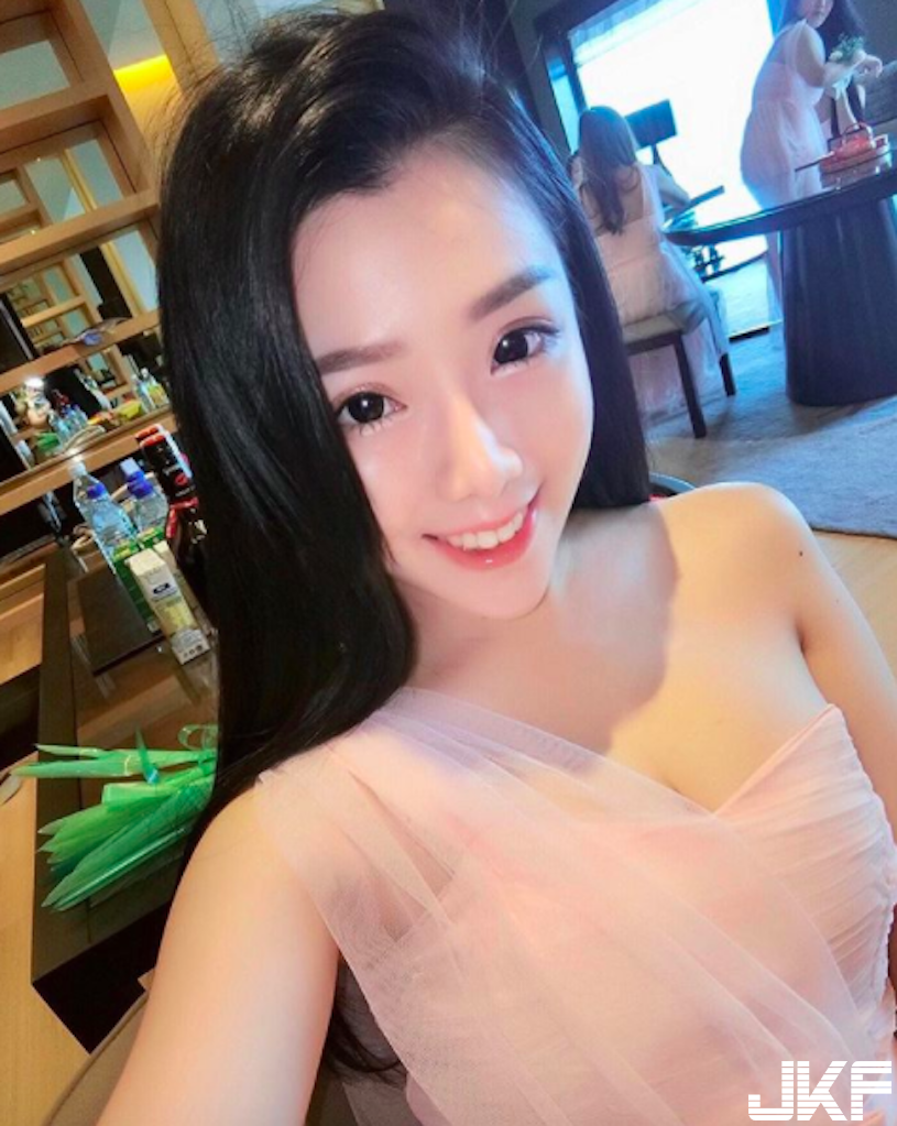 超可愛！大馬「白嫩奶妹」美乳視角好害羞！極品高顏值讓人一眼就戀愛了…