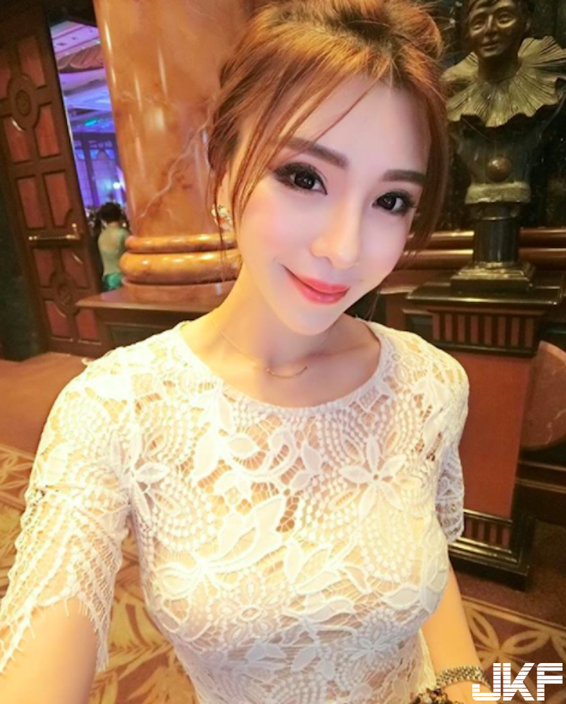 惹火正妹得「最佳曲線獎」！超兇身材經過認證，爆乳到極點啊！
