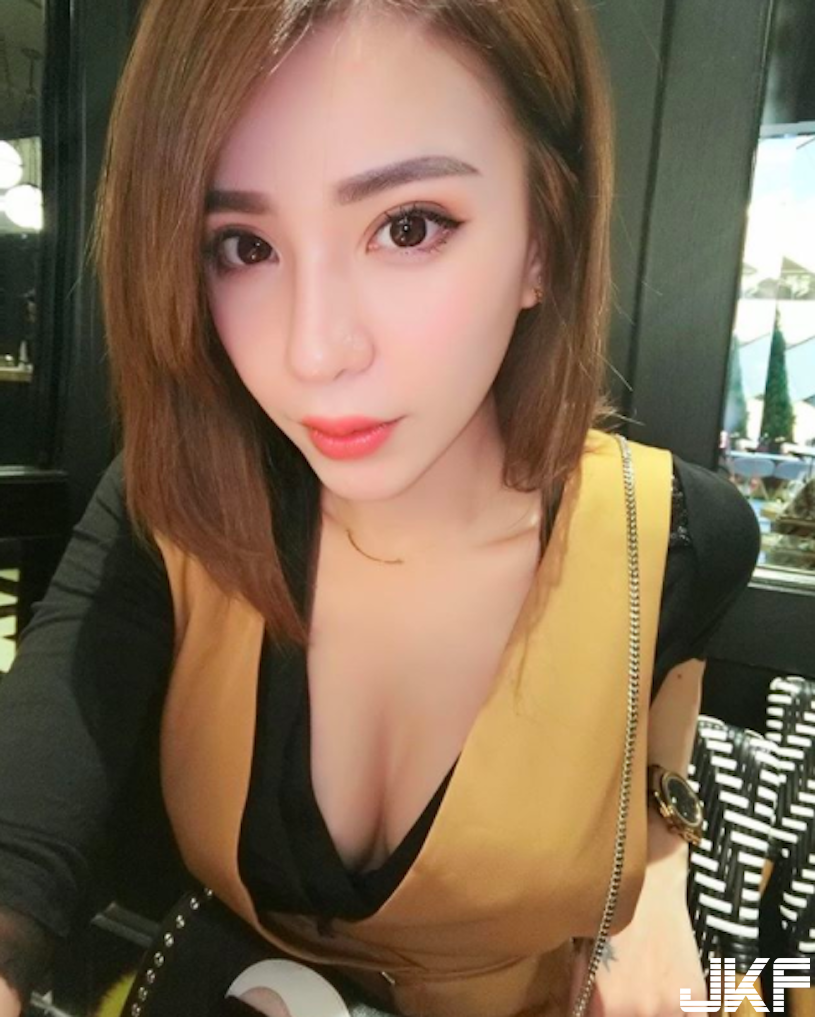 惹火正妹得「最佳曲線獎」！超兇身材經過認證，爆乳到極點啊！