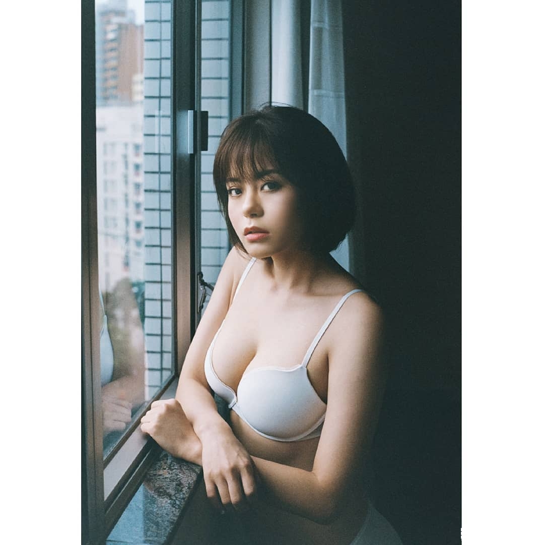韓國攝影師的「情慾菲林」！復古色調融合女體曲線，最質感的慾望映像！
