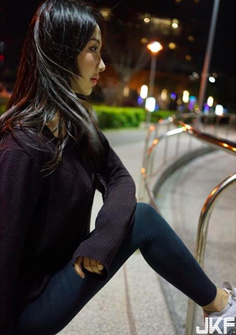 抽血遇到「兇猛護理師」！制服下「豐滿上圍＋修長美腿」讓人想一直生病！