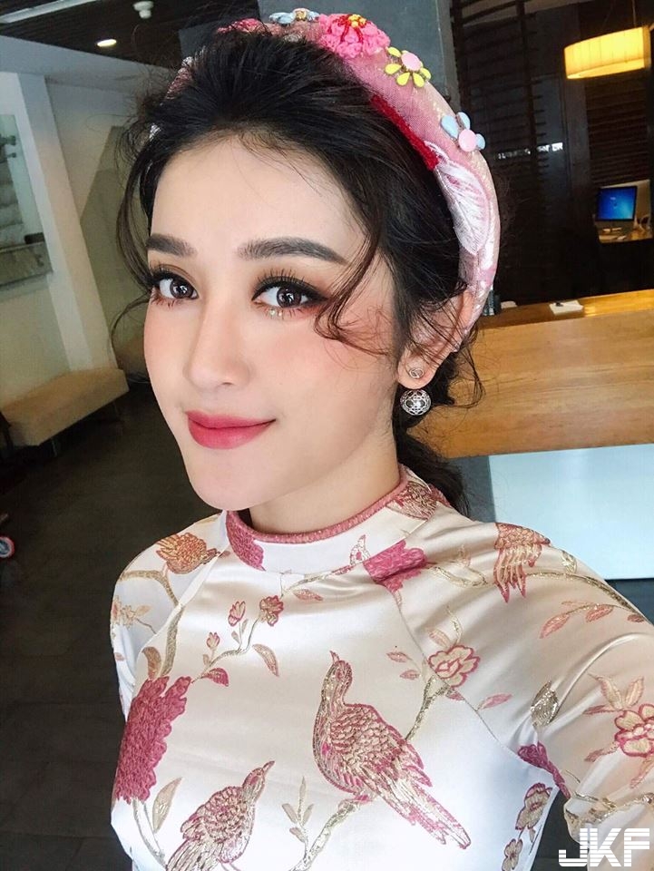 台灣捕獲「最美越南妹」，空靈眼神、高挑身材，這顏值贏了啦！