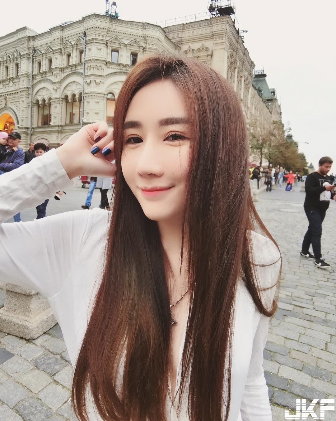 雪藏奶奶才不會壞！美乳正妹雪地裡「中路大開」冰凍奶球永保新鮮！