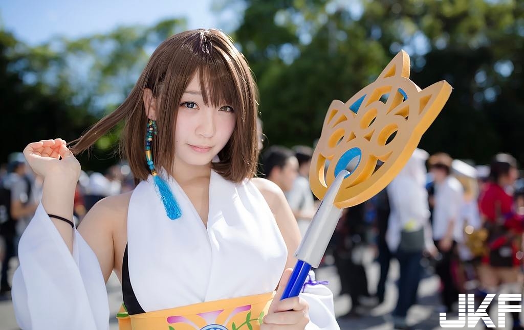 「爆乳Coser」好壞壞！公共場所曬「圓潤下乳」　試圖用邪惡視角挑逗！