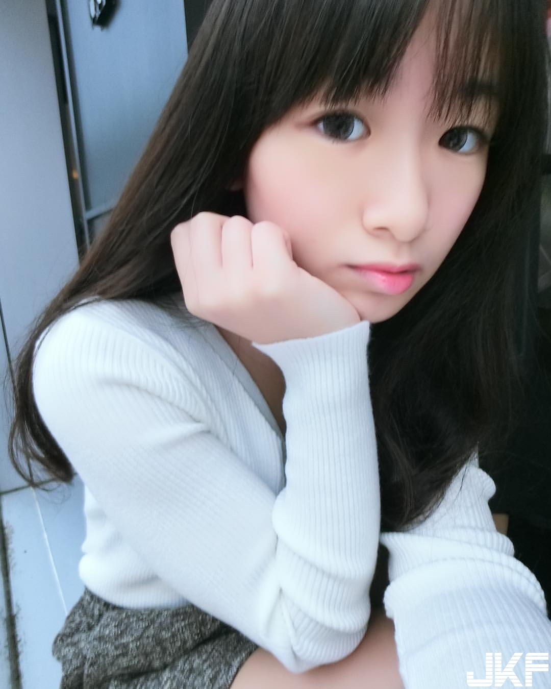 超迷你「巨乳小隻馬」只有18歲！未熟音樂才女已是「完熟身材」！