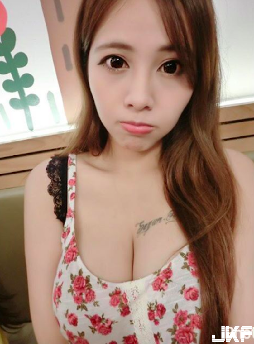 睡著啦！捷運驚見「火辣爆乳妹」邪惡視角太犯規！滿滿的「低胸誘惑」讓人鼻血直流…