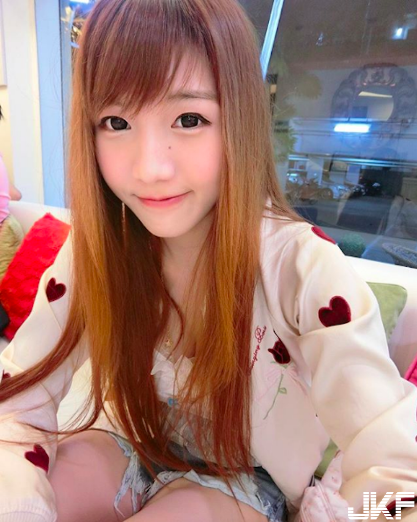 好胸！超迷人「白皙美胸正妹」G乳有夠火辣！飽滿的「誘惑畫面」沒有極限&#8230;