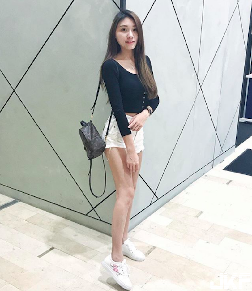 超火辣！路邊驚見「美胸正妹」顏值讓人融化！天菜級「甜美笑容」引網友瘋傳