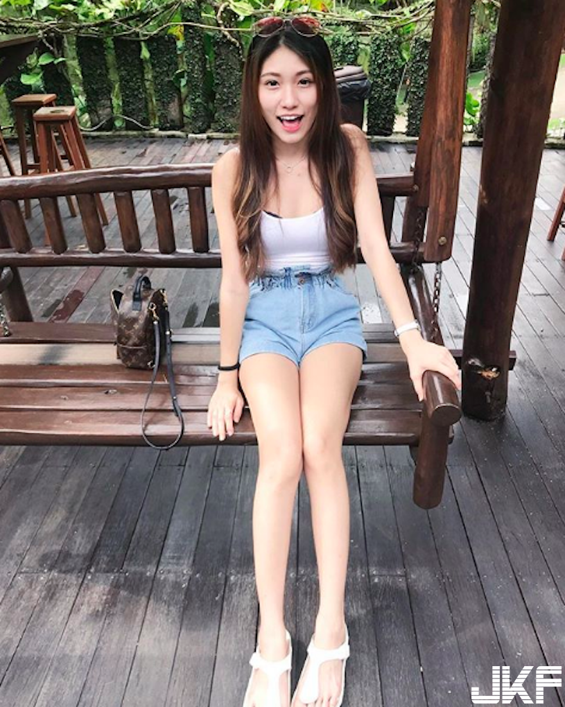 超火辣！路邊驚見「美胸正妹」顏值讓人融化！天菜級「甜美笑容」引網友瘋傳