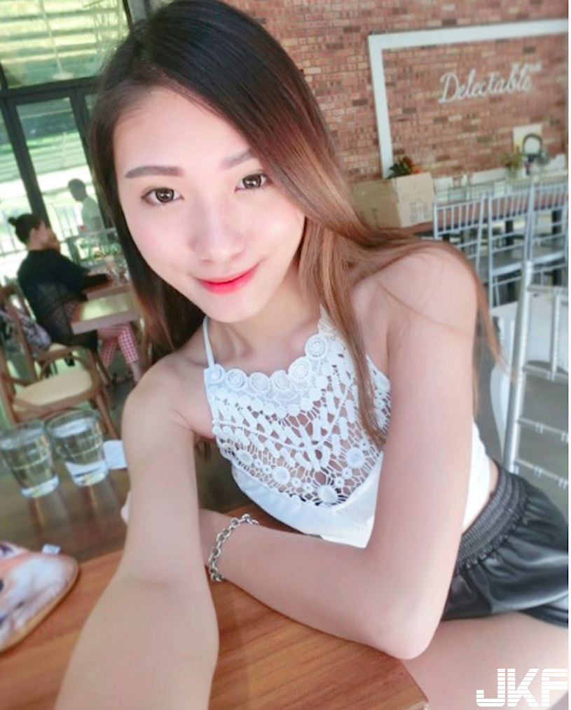 超火辣！路邊驚見「美胸正妹」顏值讓人融化！天菜級「甜美笑容」引網友瘋傳