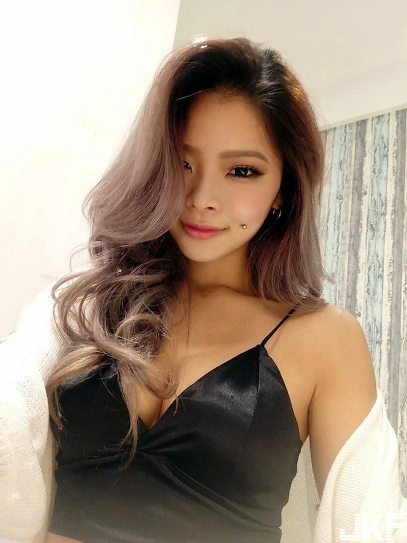 狂野正妹「迷情尺度照」曝光！渾圓美乳加翹臀，分秒都引遐想！