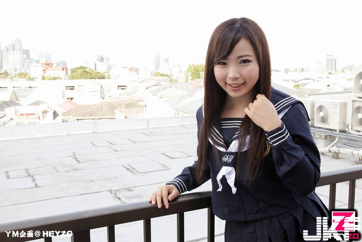  20歳の少女は放課後帰宅せず、叔父とセックスすることを学ぶ
