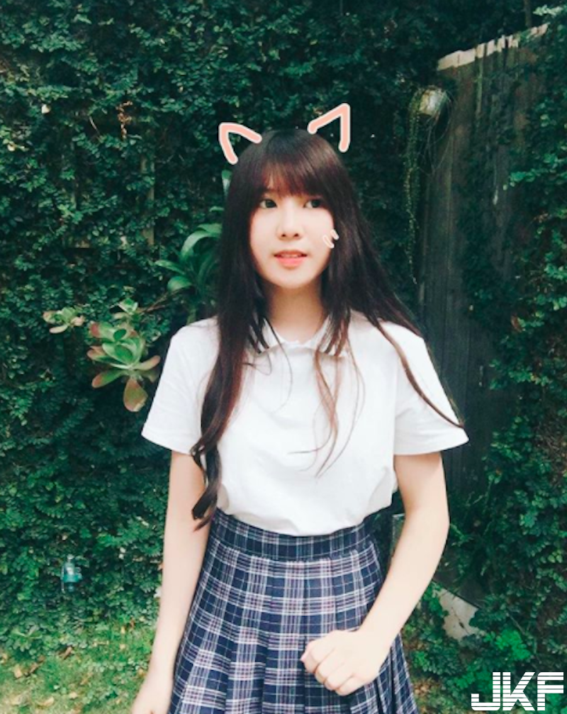 大馬女孩來台灣！「比基尼美胸」畫面太美好！在墾丁玩水也不忘辣一波！