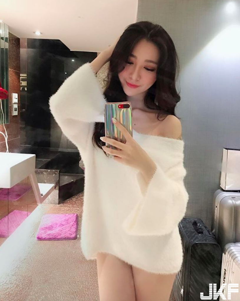好誘惑！「台灣性感正妹」高顏值讓人超迷戀！滿滿的「美乳視角」畫面好害羞啊&#8230;