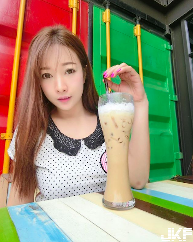 超爆乳視角！F奶「美胸正妹」極致身材太誘惑！滿滿的「飽滿上圍」畫面很害羞…