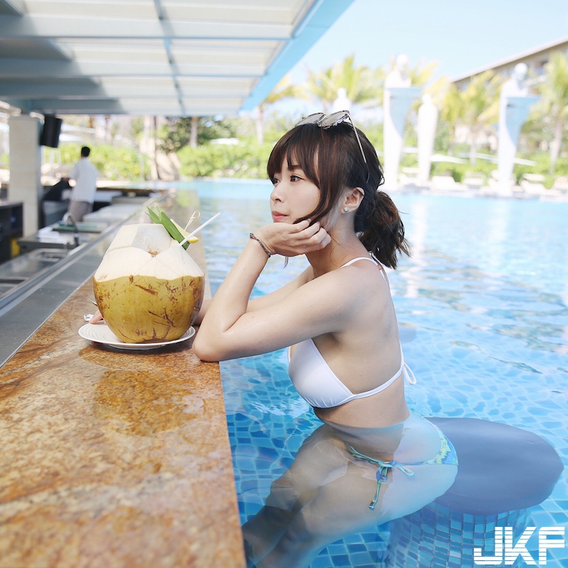 真的超可愛！「正妹護理師」甜度全糖，氣質笑容+霸氣長輩簡直無敵！