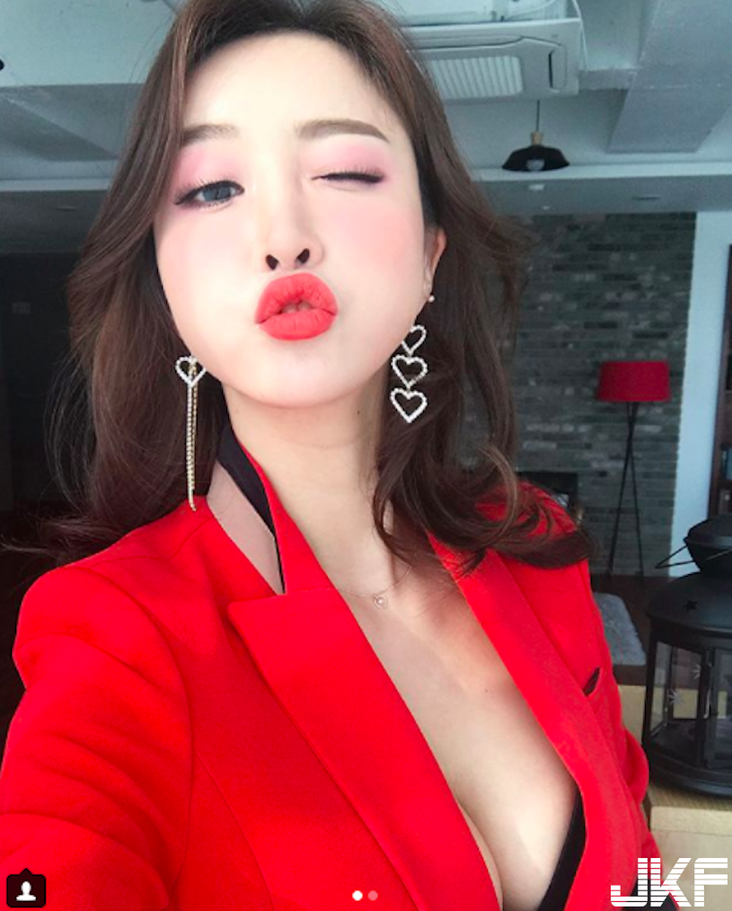 爆乳麻豆「內衣辣照」太殺了！「超猛深溝」大到受不了！