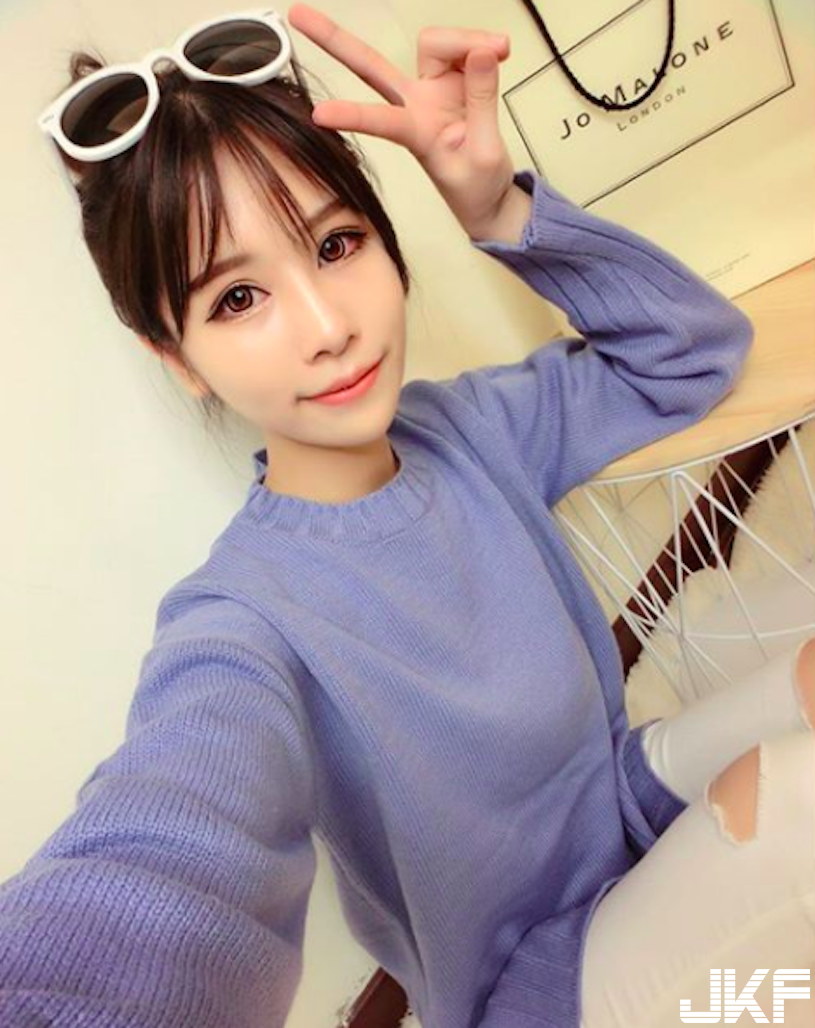 網拍老闆娘「纖腰辣腿」超吸睛！「豐滿美乳」也火辣到極點！