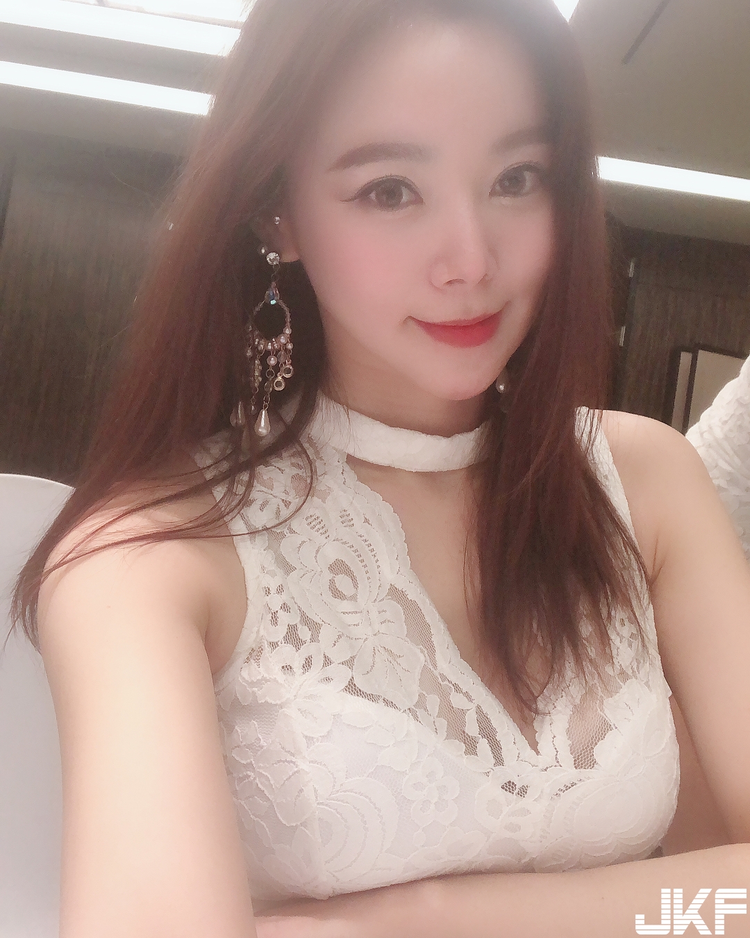 妹子解放放送「渾圓乳球」不斷晃動太猖狂！ 加碼「裸身獻出」讓人大噴鼻血！